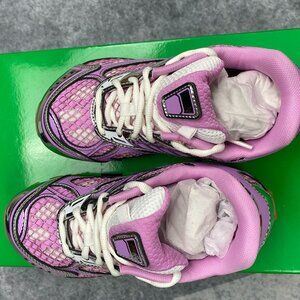 Orbit Runner Sneaker Pink